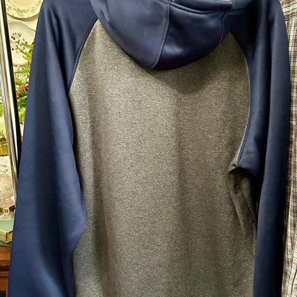 Like New Howard University Hoodie - Picture 2 of 2